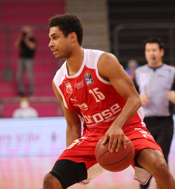 防守机动性 防守机动性